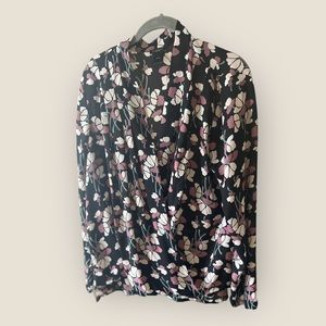 Gently used Ann Taylor factory top!